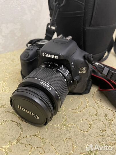 Зеркальный Фотоаппарат Canon EOS 600D