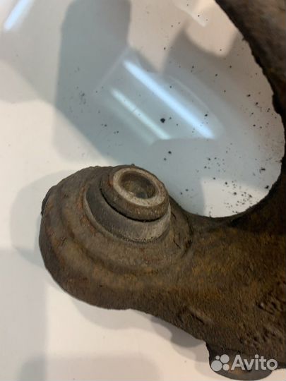 Поворотный кулак (задний, левый) (Hyundai ix55)