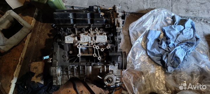 Мотор в разборе vq35 от fx35