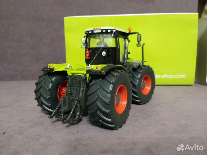 Трактор Claas Xerion 5000 1/32