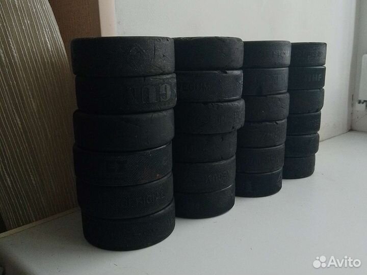 Хоккейные шайбы