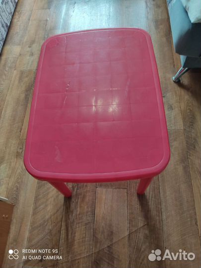 Детский столик