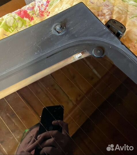 Заднее стекло jeep wj