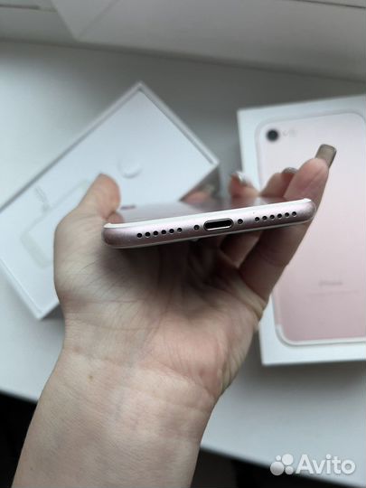 iPhone 7, 32 ГБ