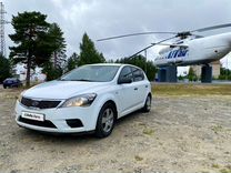 Kia Ceed 1.4 MT, 2010, 250 000 км, с пробегом, цена 599 000 руб.