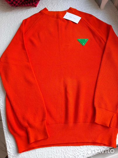 Свитер женский