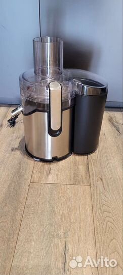 Соковыжималка Redmond RJ-M905