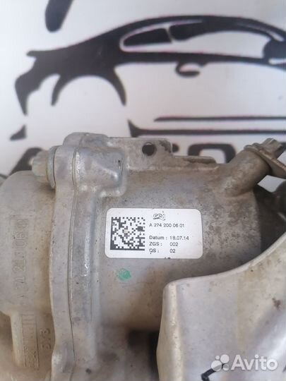 Помпа mercedes 212