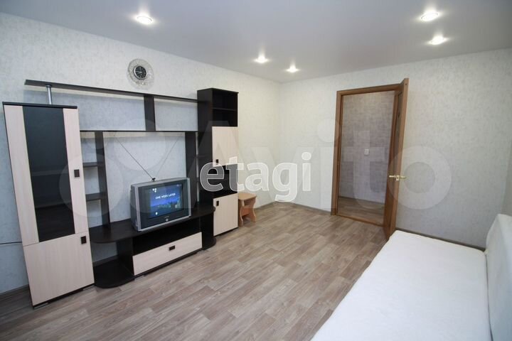 2-к. квартира, 45 м², 5/5 эт.