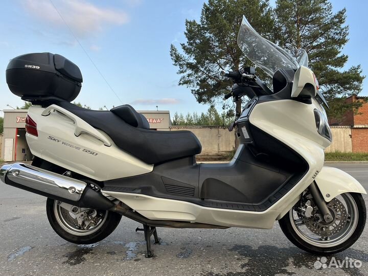 Suzuki sky wave 650 LX