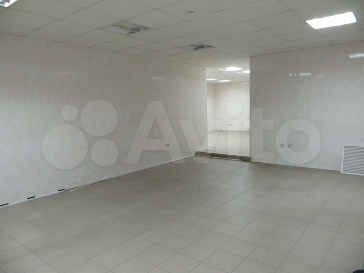 Торговое помещение, 99 м²