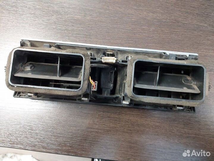 Дефлектор воздушный Bmw X5 4.8I E70 N62N 4.8I 2008