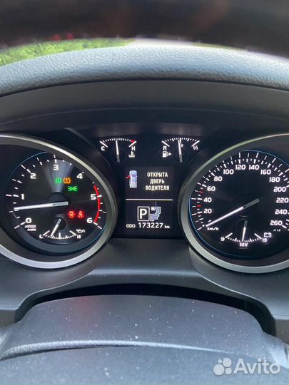 Toyota Land Cruiser 4.5 AT, 2014, 173 227 км