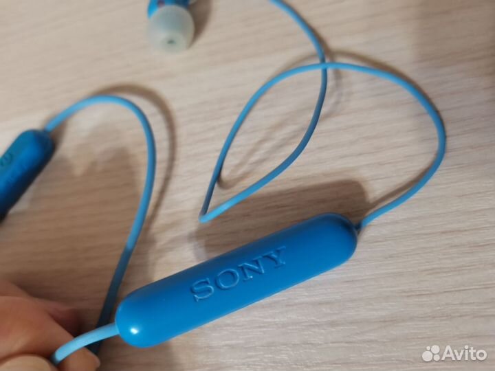 Наушники Sony WI-C300