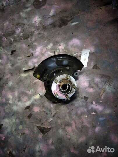 Ступица Subaru Legacy b4 BE5 (Переднее Левое)