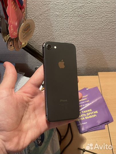 iPhone 8, 64 ГБ