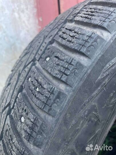 Nokian Tyres Hakkapeliitta 7 215/65 R16 102T