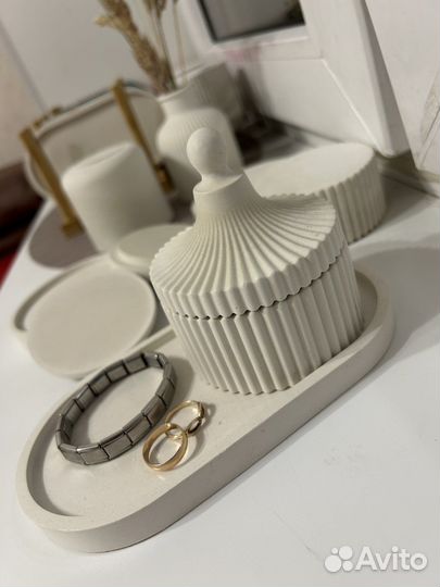 Декор из гипса