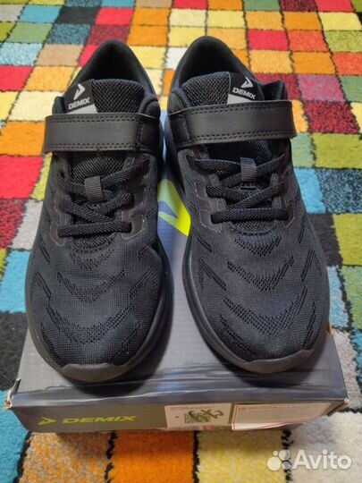 Кроссовки Demix р. 36