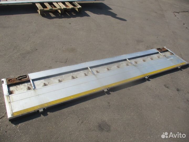 Борт полуприцепа Schmitz 232749