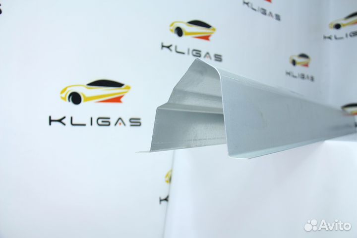 Кузовной порог Dodge Caliber 1