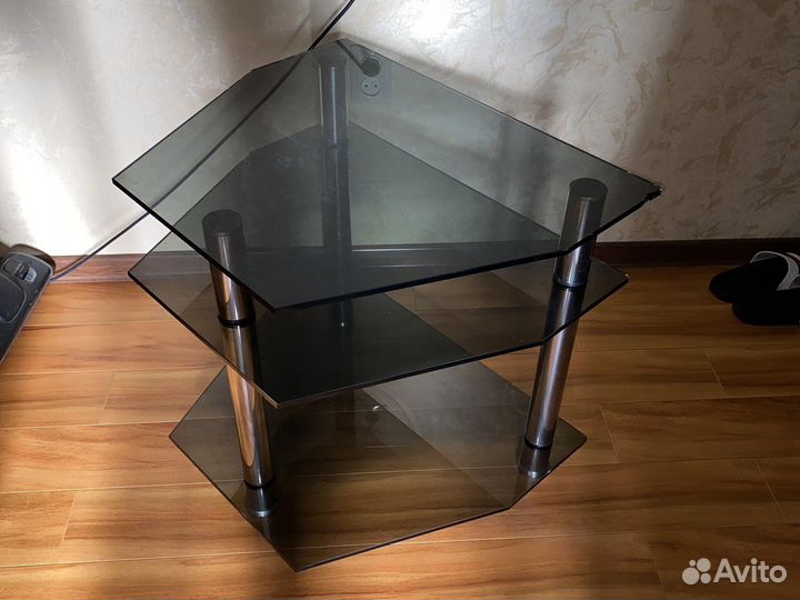 Подставка из стекла