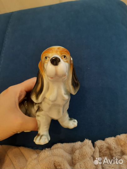 Статуэтка собаки из керамики