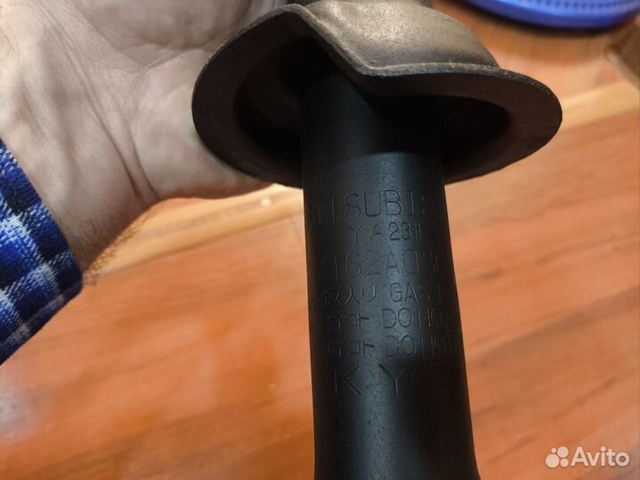 Амортизаторы задние Lancer 10