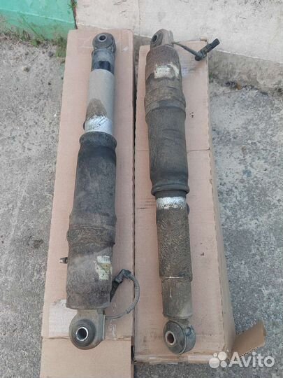 23290660 Задний амортизатор Cadillac Escalade