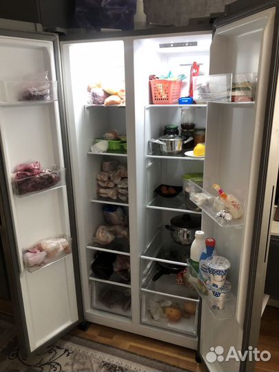 Холодильник Hi Side by Side