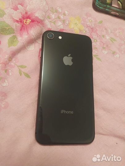 iPhone 8, 64 ГБ
