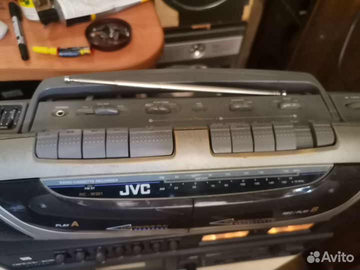 JVC RC-W301 магнитола
