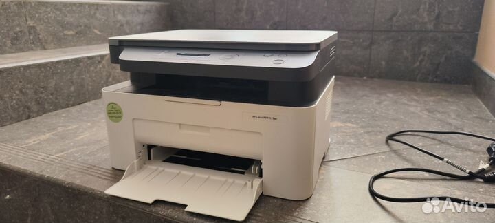 Мфу Принтер лазерный MFP HP 135wr с wi-fi
