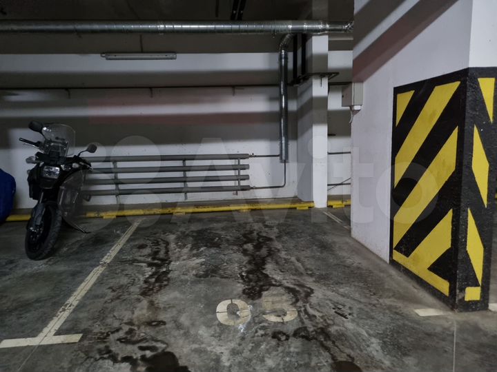 Машиноместо, 15 м²