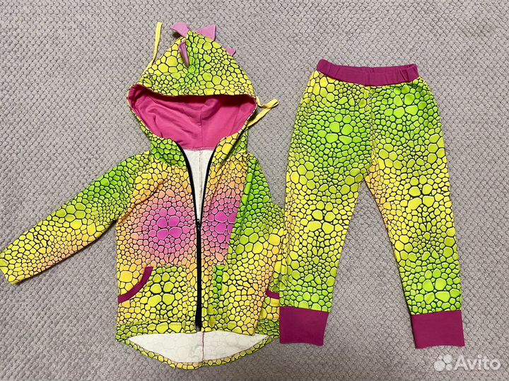 Костюм динозаврика размер 104
