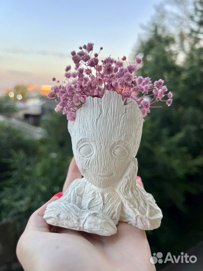 Гипсовое кашпо малыш грут