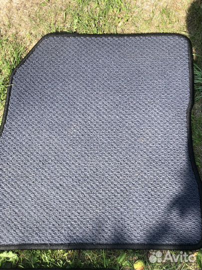 Автомобильные коврики ворсовые
