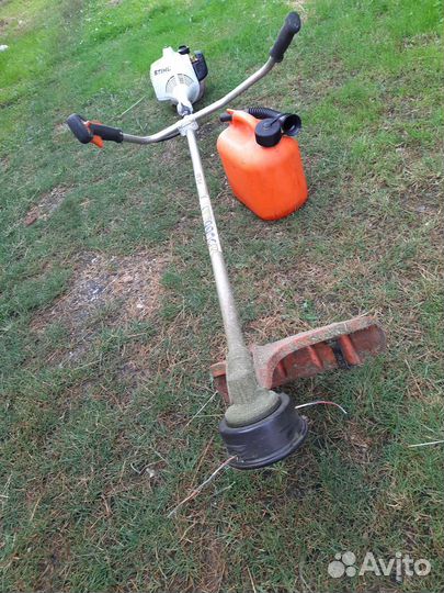 Скосить траву тримером