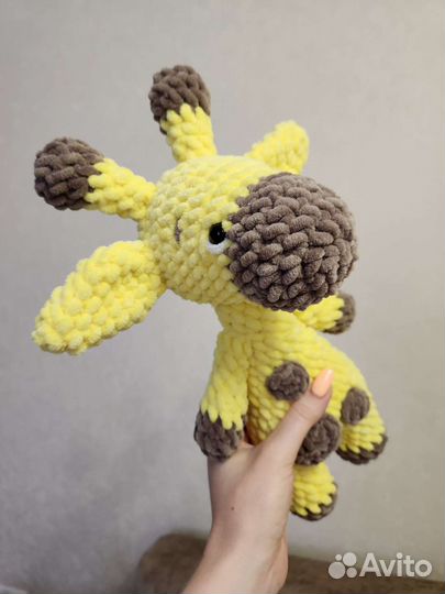 Вязаный жираф