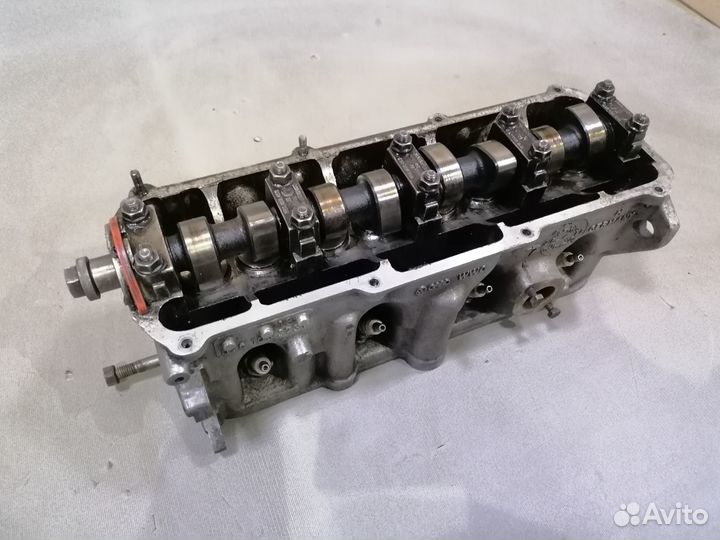 Головка блока цилиндров 1.8 SF VW Golf II 1983-199