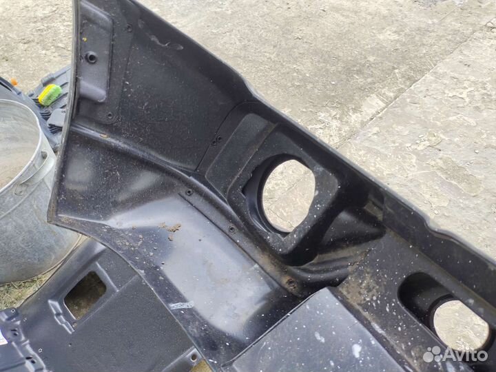 Продам бампер на ниву новый