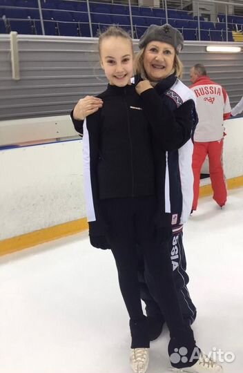 Тренер по фигурному катанию