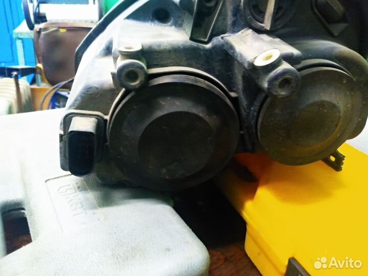 Фара правая priora