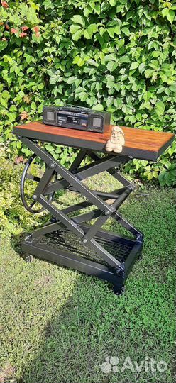 Стол в стиле лофт