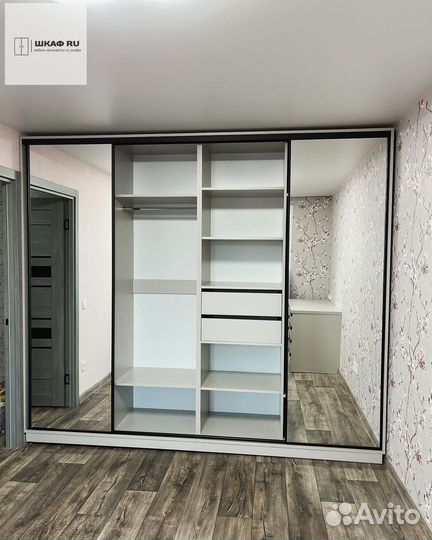 Шкаф купе встроенный