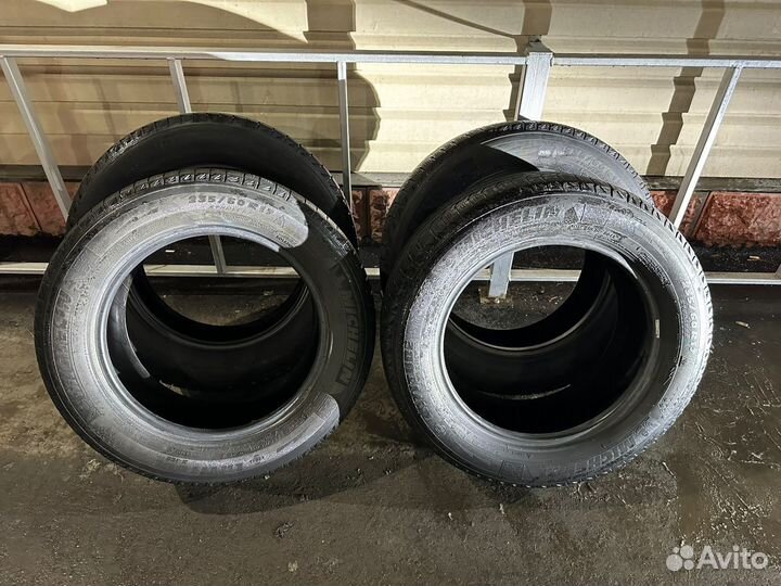 Michelin Latitude X-Ice 235/60 R17