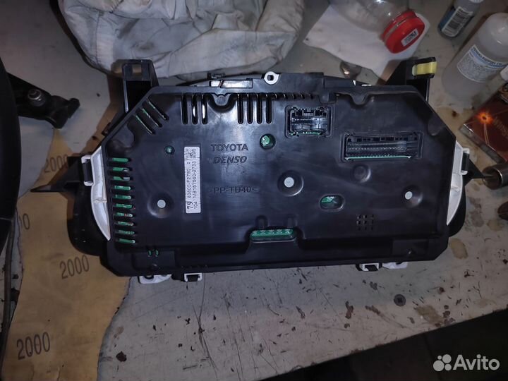 Панель приборов Toyota Corolla E180