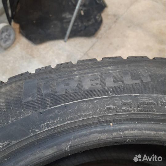 Pirelli Ice Zero 235/55 R20