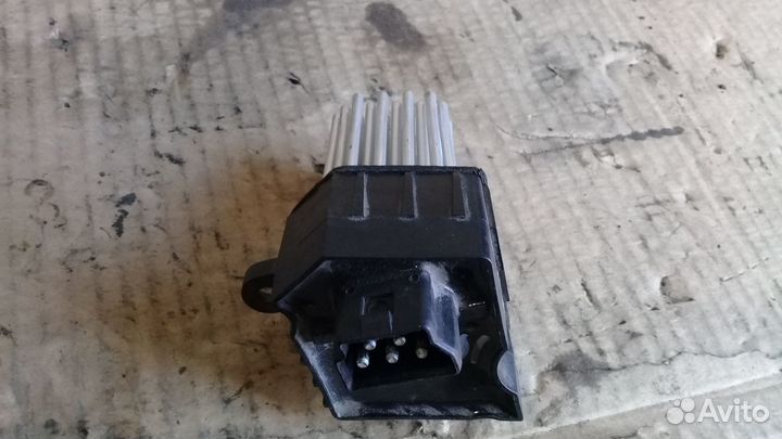 Резистор-Сопротивление (ёжик) печки BMW E39-Бмв 39