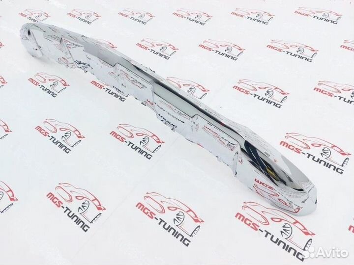 Губа переднего бампера на GL-Class X166 Хром